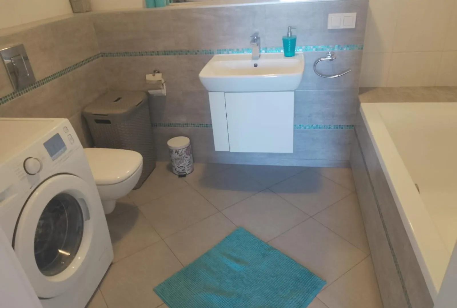 Apartament Jasmin Z Balkonem I Samodzielnym Zameldowaniem Poznań